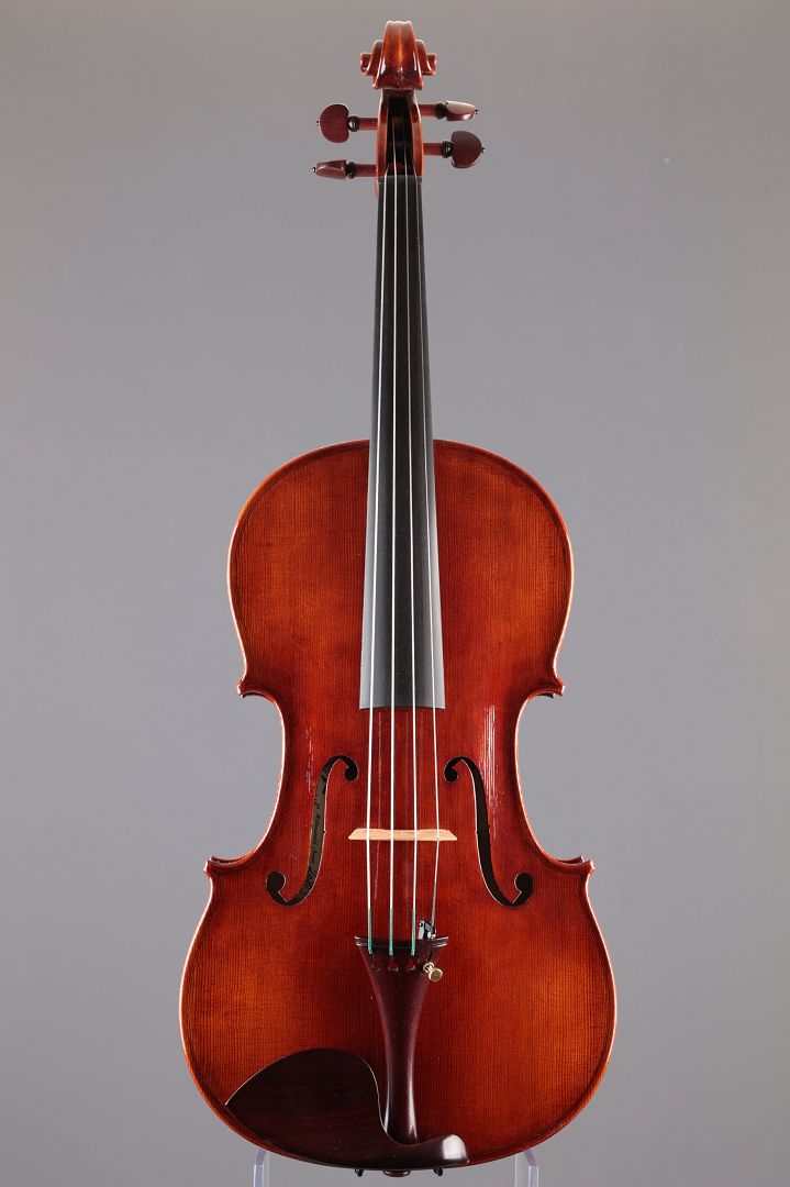 Leonhardt Rainer W. - Mittenwald Anno 2026 - die dunkle Liebe - 40,5 cm - B-144